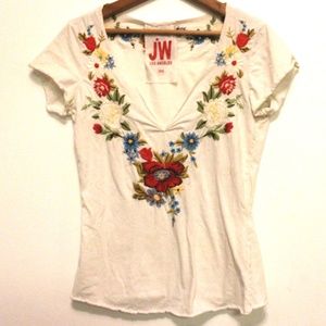 VINTAGE JOHNNY WAS Los Angeles | White Tee  Embroidered Flowers | Size XS